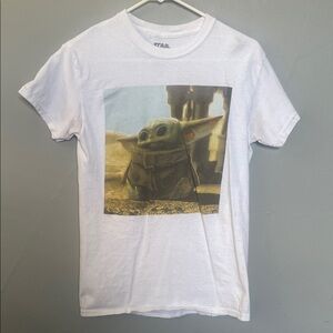 Star Wars Men’s S Baby Yoda Grogu Mandalorian T Shirt